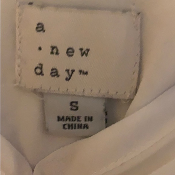 White Tank - Picture 2 of 2